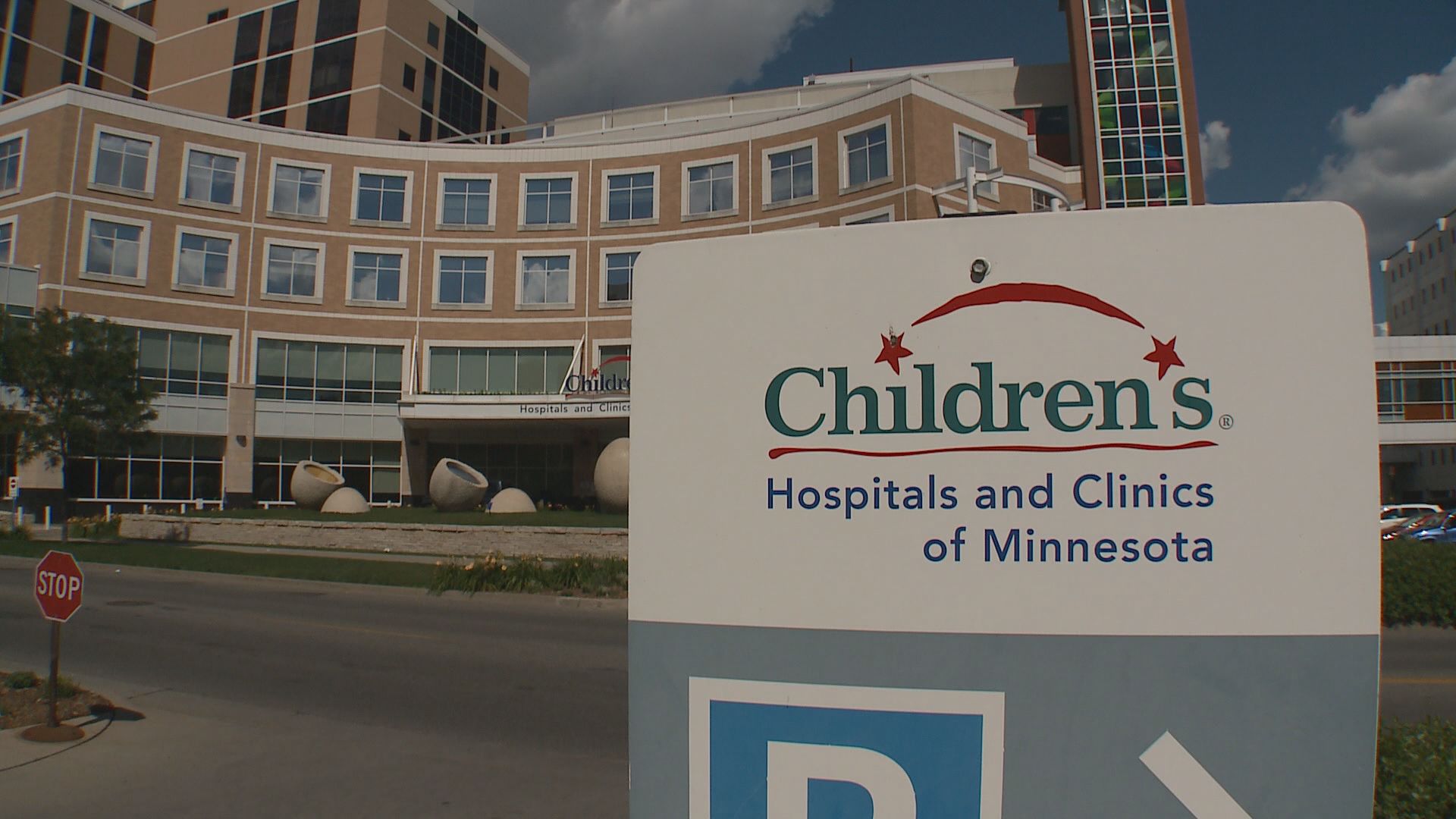 Children's MN brings back holiday toy shop